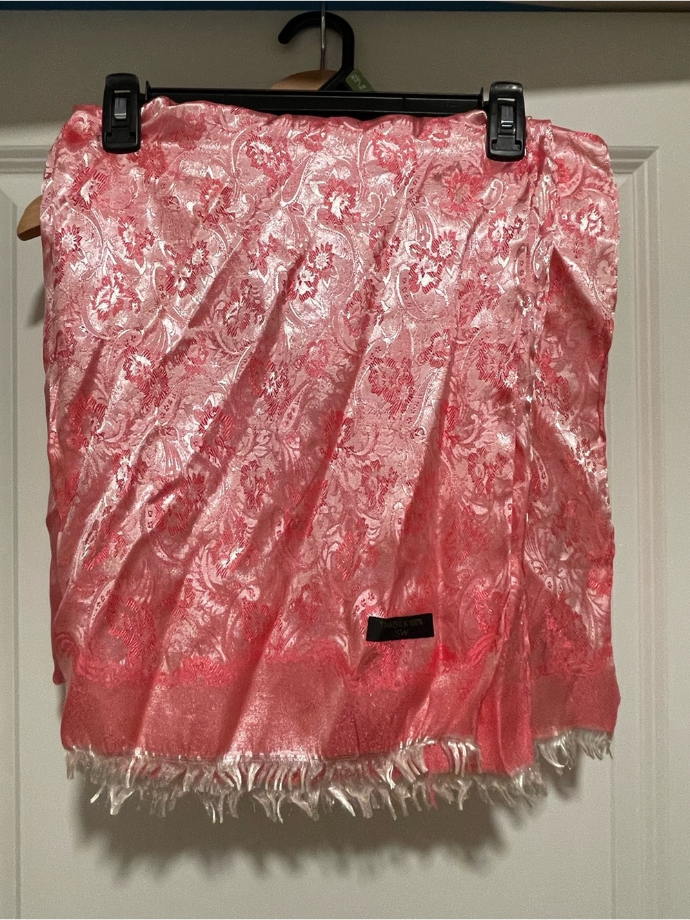 Pink Floral Jacquard Fringe Scarf Wrap